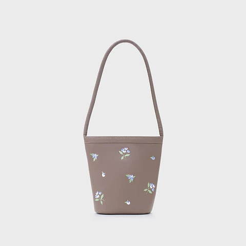 BLUEBERRY BUCKET BAG CAFÉ
