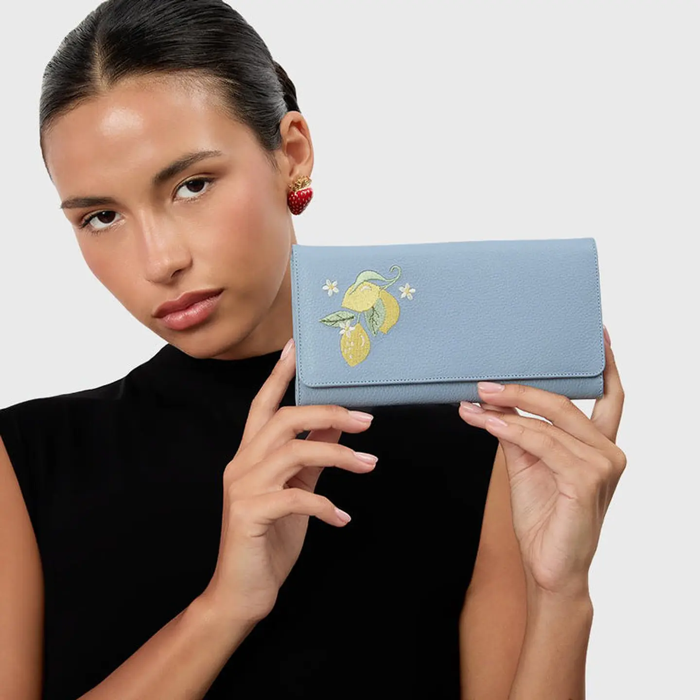 BILLETERA LARGA SUNDAE LEMON CELESTE 3