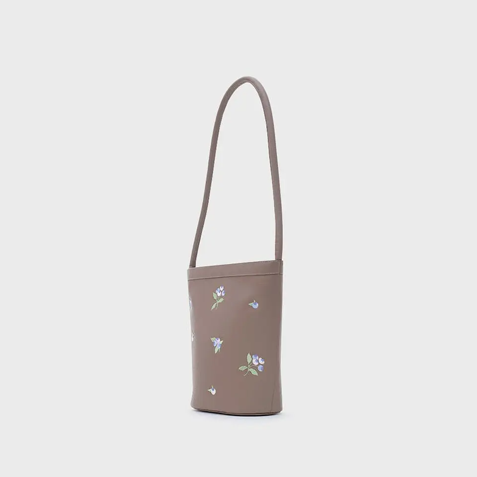 BLUEBERRY BUCKET BAG CAFÉ 5