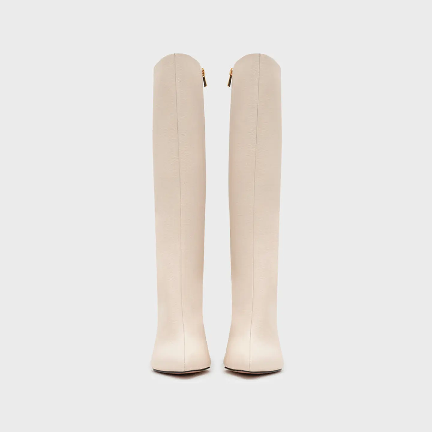 BOTA AISSA HUESO 6