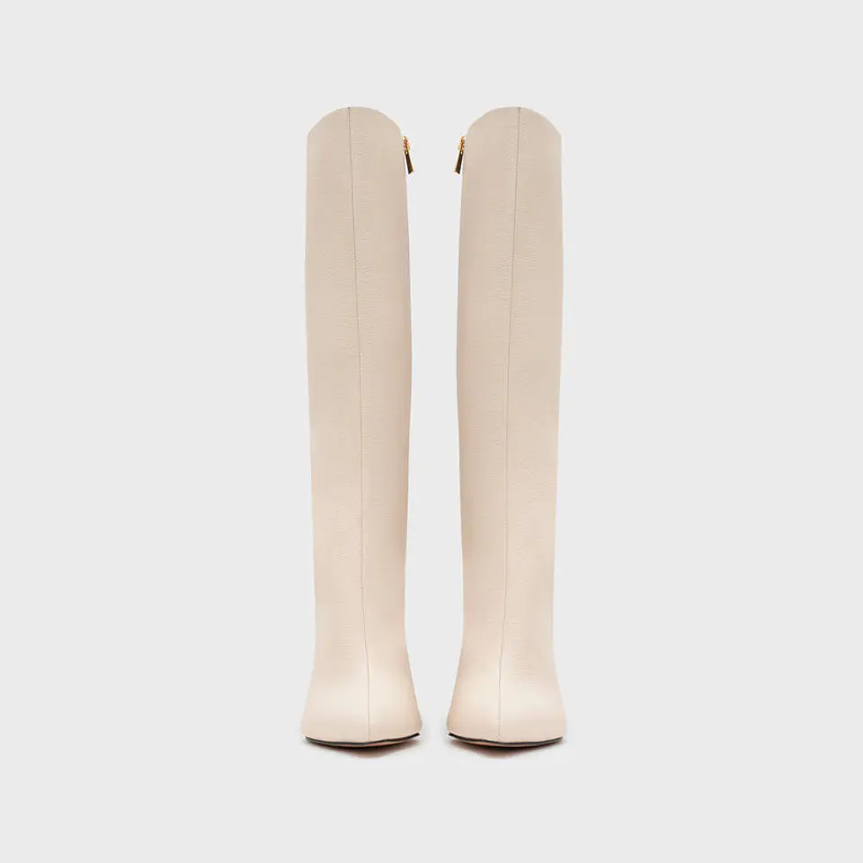 BOTA AISSA HUESO 6