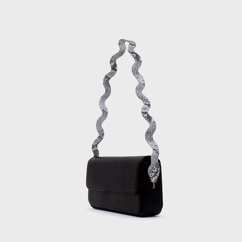 ANACONDA FLAP BAG NEGRO 1