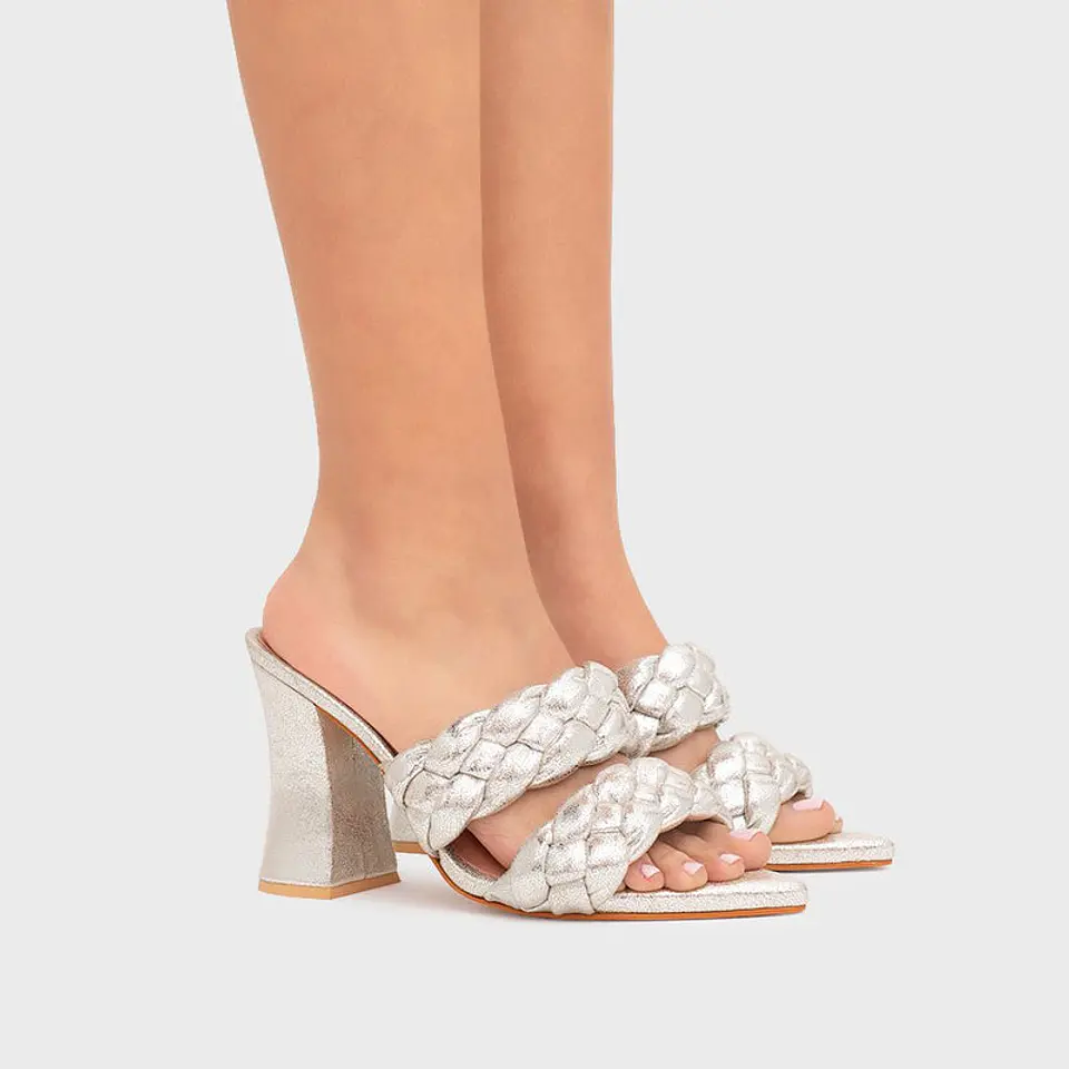 SAORI PUMP PLATA 2