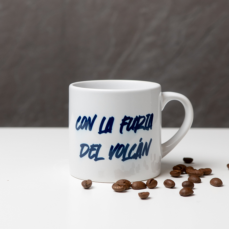 Taza Con la Furia del Volcán 2