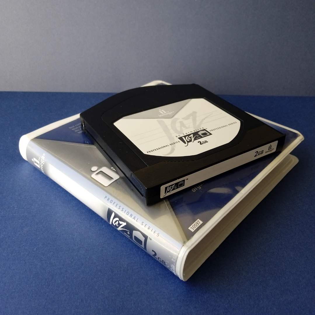 Disco iomega Jaz de 2 GB 1
