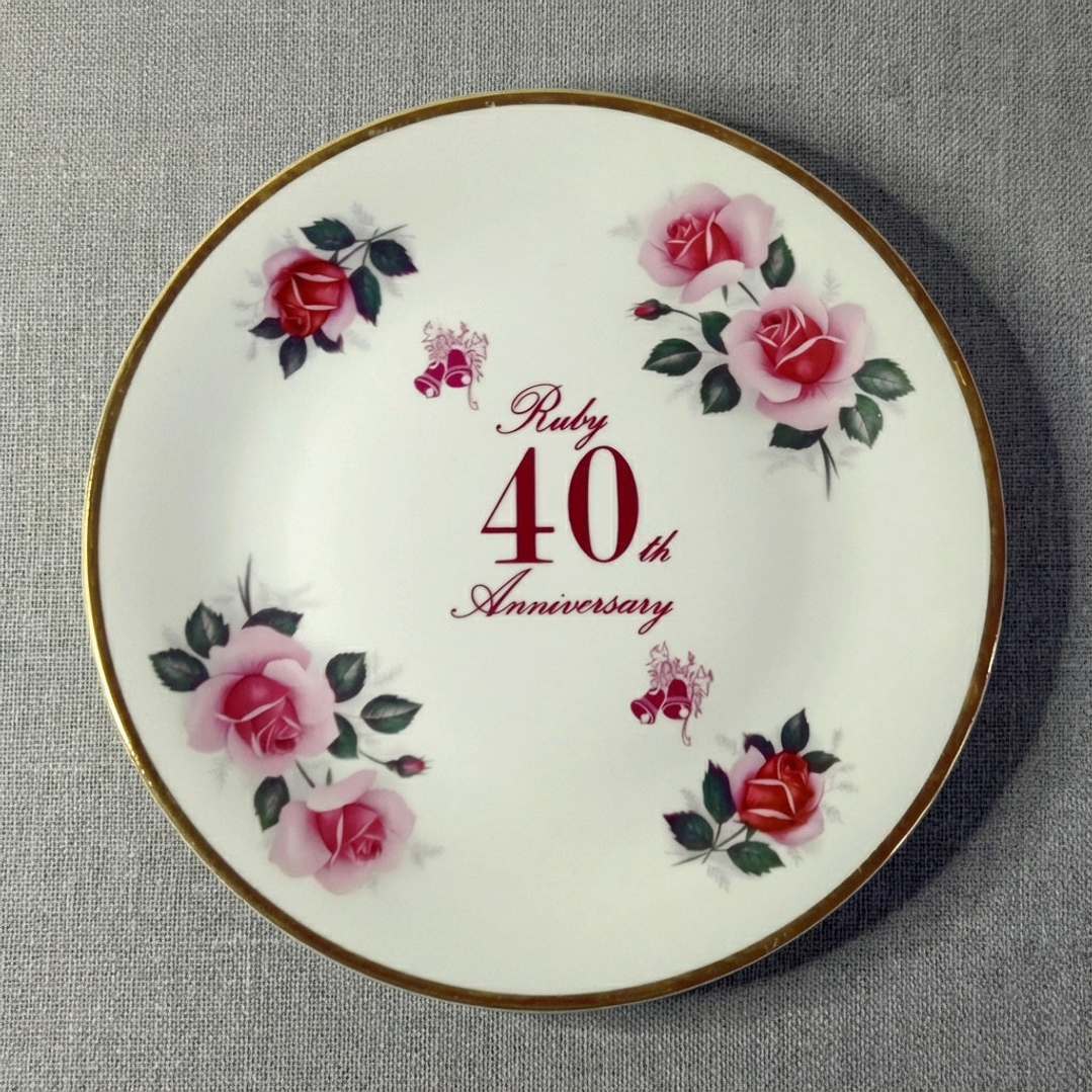 Plato decorativo porcelana inglesa 40º Aniversario 1