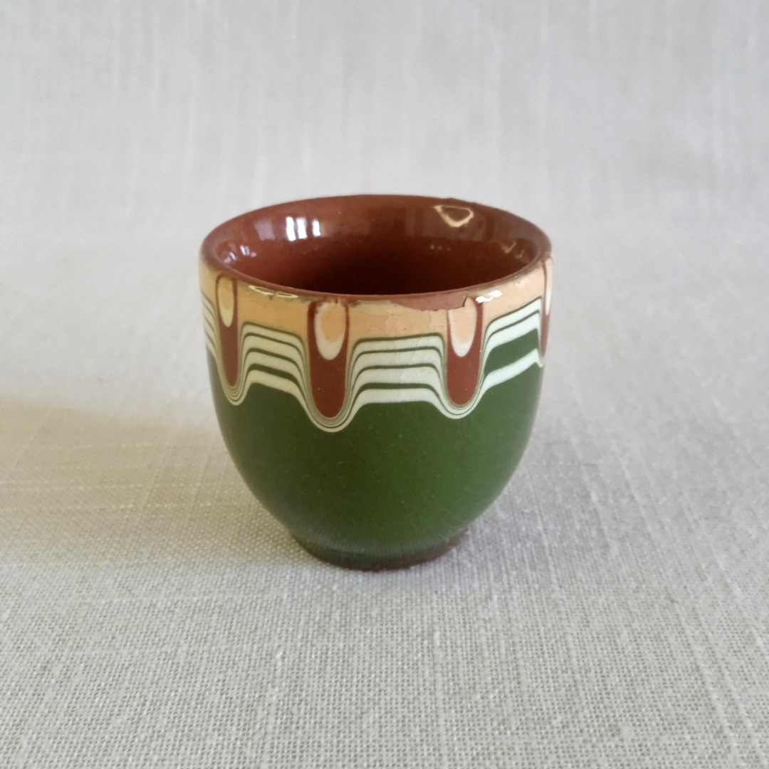 Copa para huevo europea vintage (años 70, greda esmaltada)