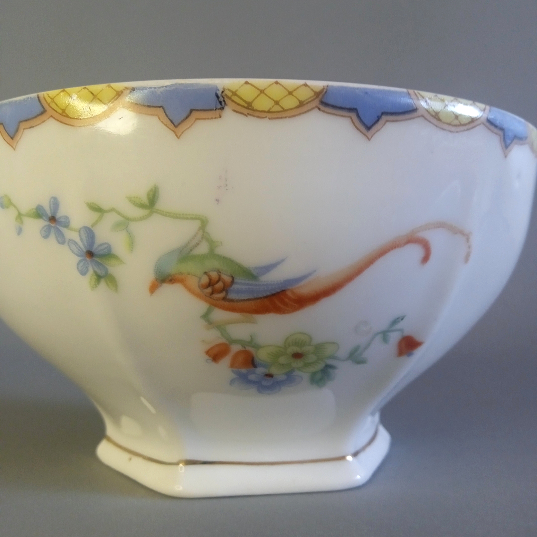 Bowl mediano de porcelana  - Checoslovaquia mediados Siglo XX 6