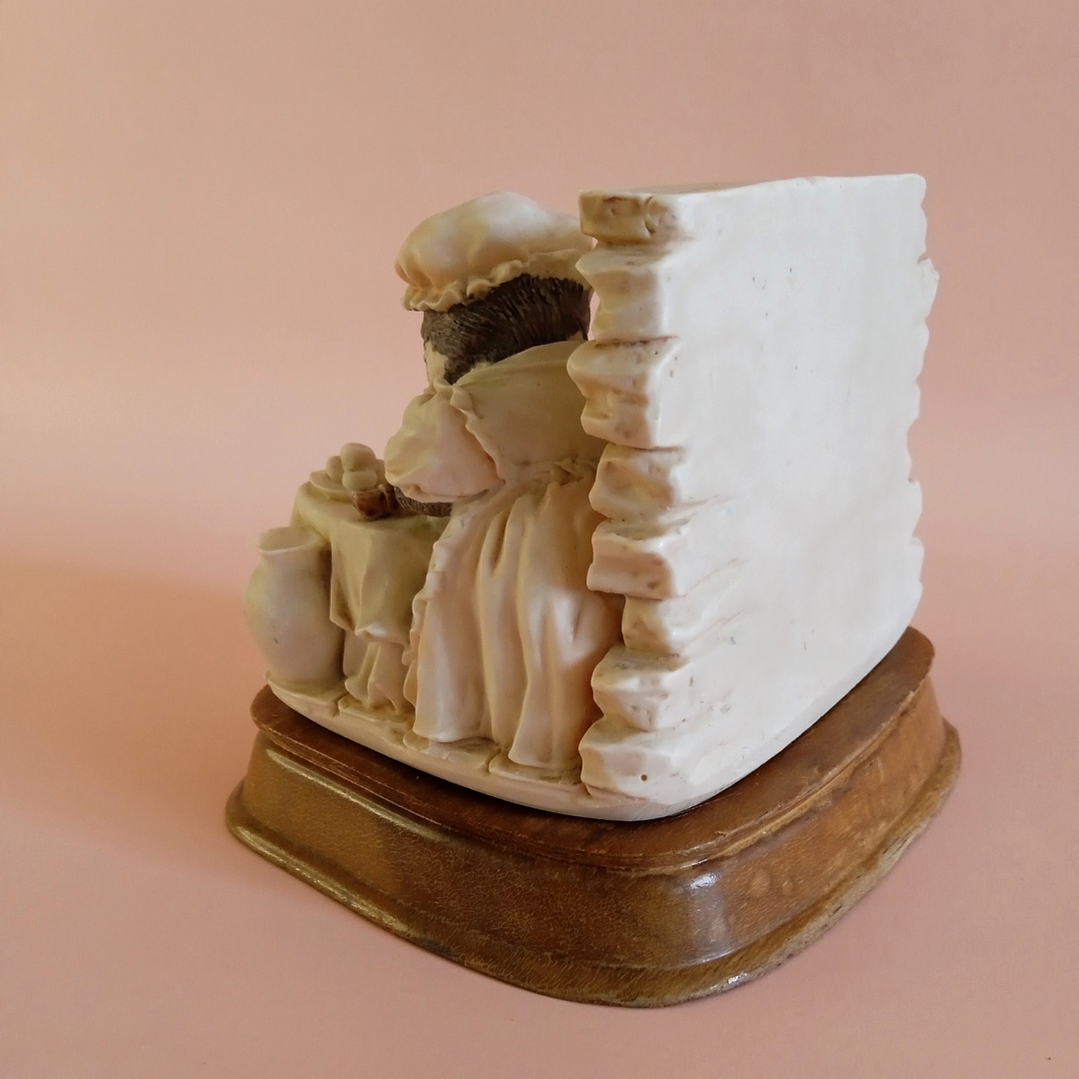 Figurín Beatrice Badger por Leonardo Collection– años 80 8