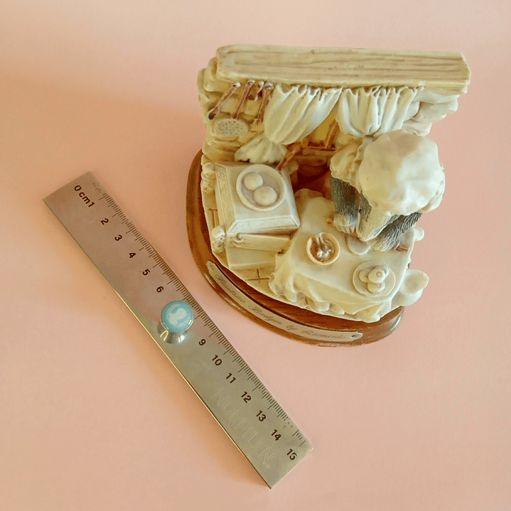 Figurín Beatrice Badger por Leonardo Collection– años 80 5