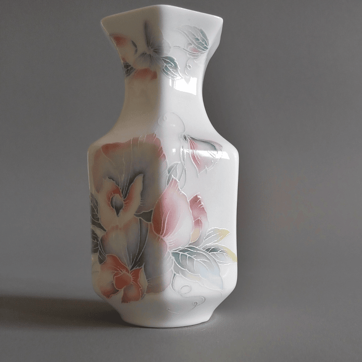 Pareja de floreros de porcelana inglesa Aynsley · años 80 7