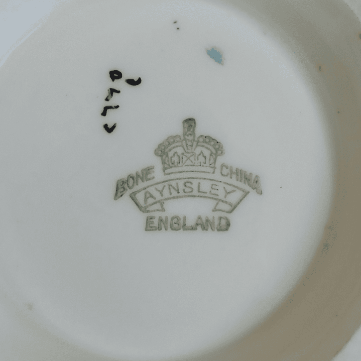 Bowl mediano inglés Aynsley · años 40 3