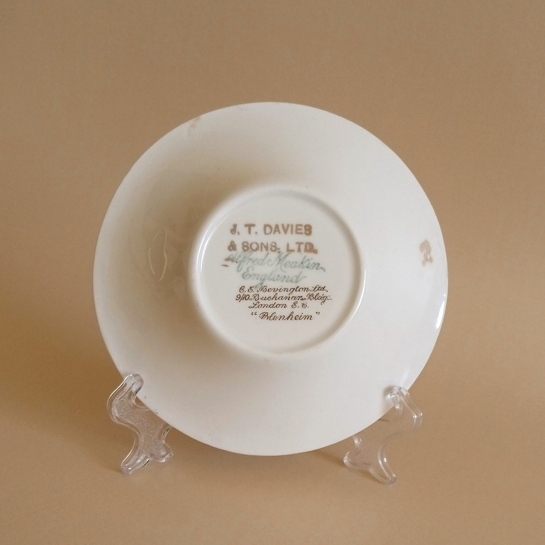 Taza y plato de café ingleses Alfred Meakin – vajilla hotelera histórica (ca. 1920) 5