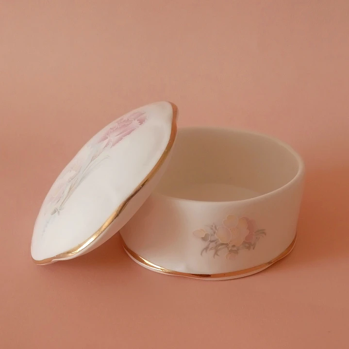 Joyero de porcelana fina · Staffordshire, Inglaterra · años 80-90 4