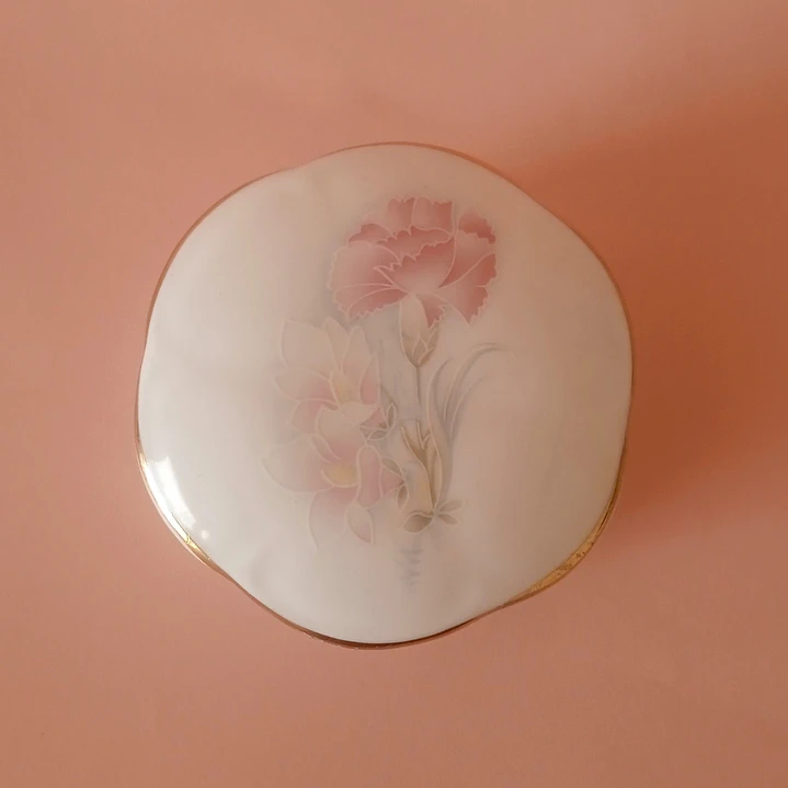 Joyero de porcelana fina · Staffordshire, Inglaterra · años 80-90 2