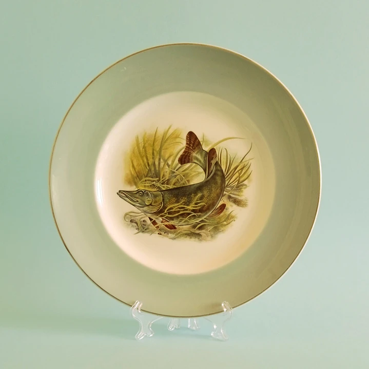 Par de platos decorativos europeos vintage · motivo de peces 2