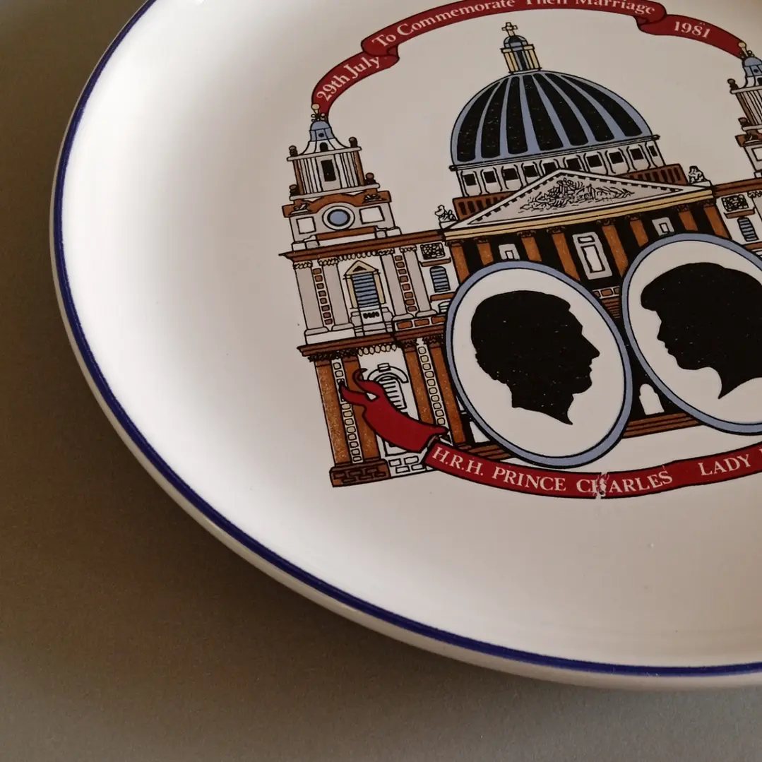 Set de Platos Conmemorativos Boda Príncipe Carlos y Lady Diana 9