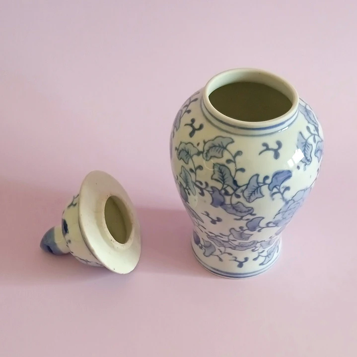 Jarrón de porcelana europeo tipo ginger jar 2