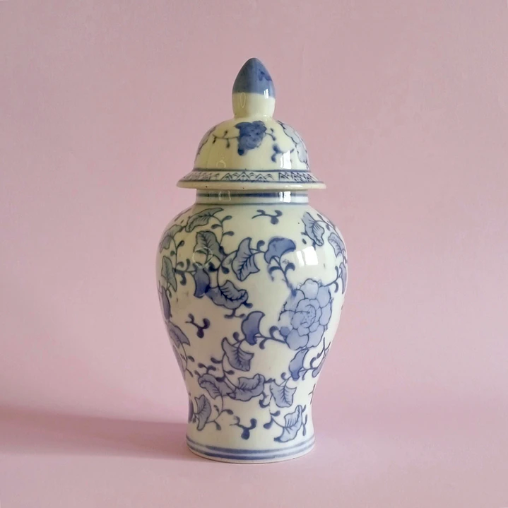 Jarrón de porcelana europeo tipo ginger jar 1