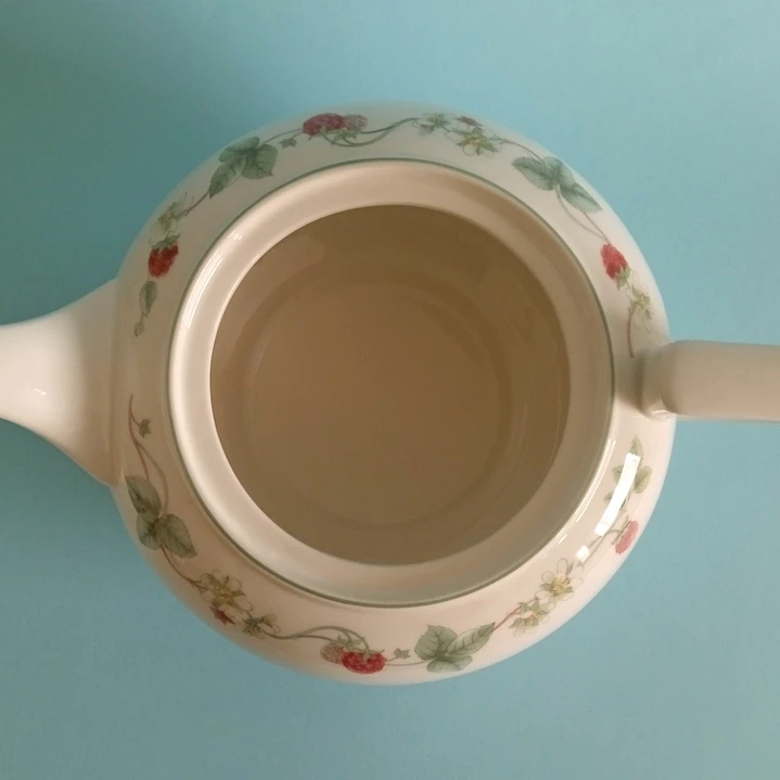 Tetera inglesa Wedgwood • Queen's Ware 