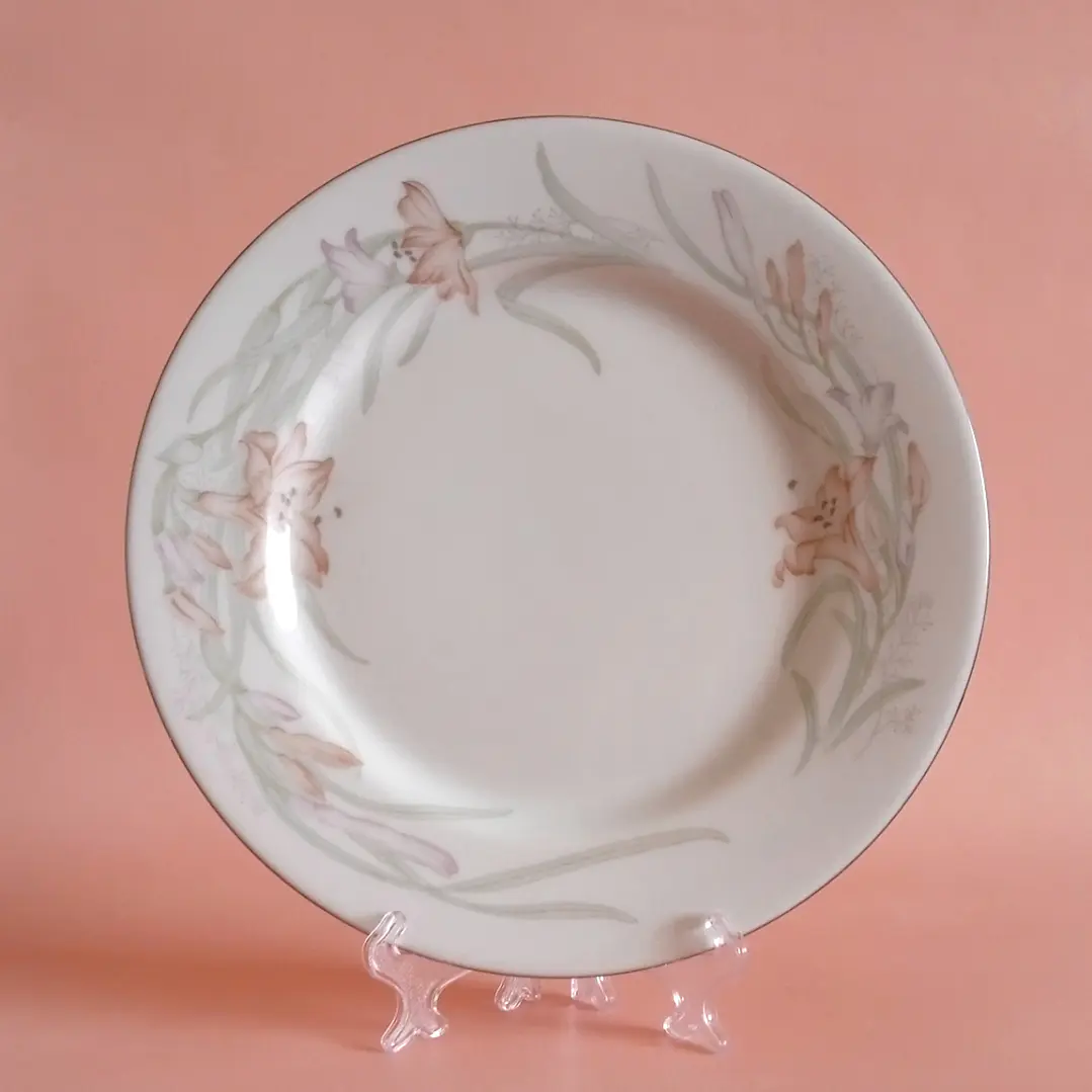 Juego de 3 platos de porcelana Crescent • 20 cm 3