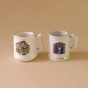 Miniaturas de tazones de porcelana europea