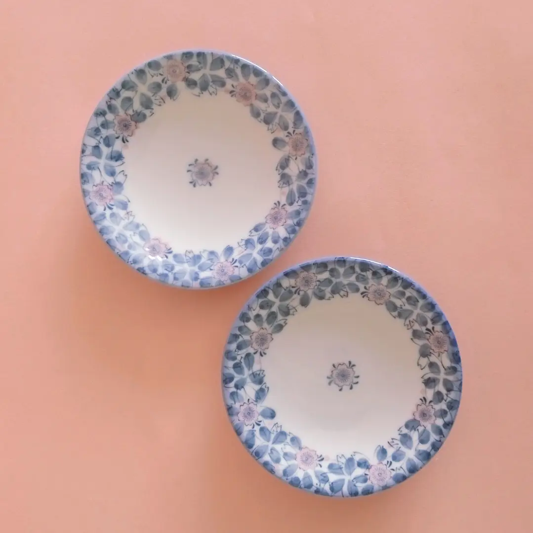 Dos platitos de porcelana vintage floreada 4