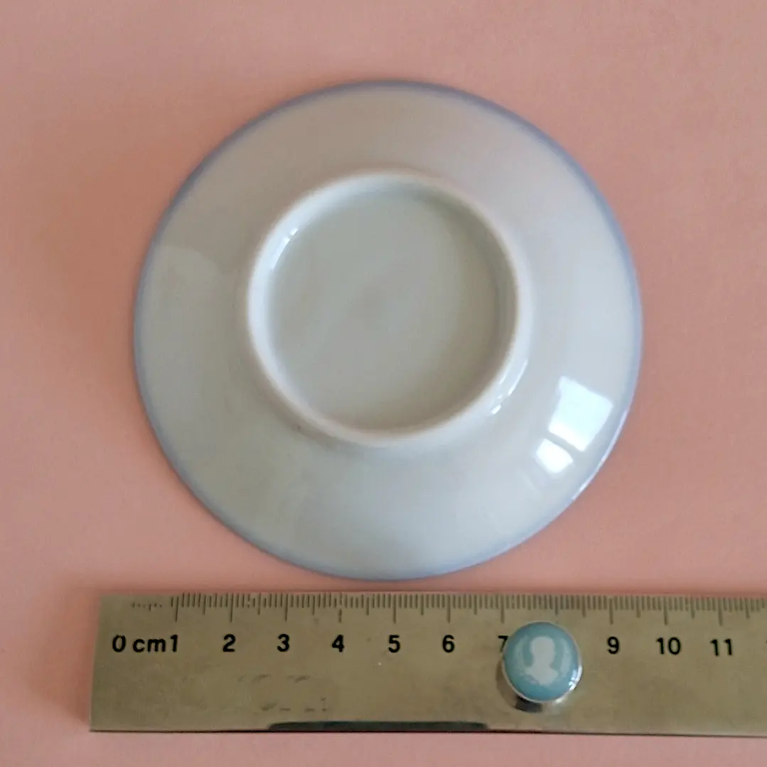 Dos platitos de porcelana vintage floreada 5