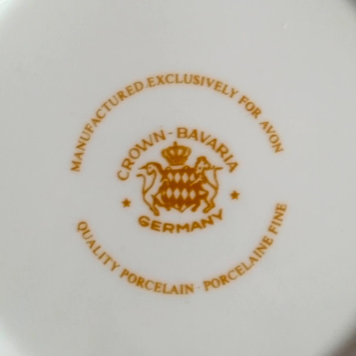 Plato decorativo alemán Crown Bavaria para Avon – Diseño frutillas 4