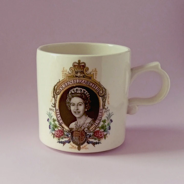Tazón conmemorativo Jubileo de Plata Reina Isabel II • 1977 1