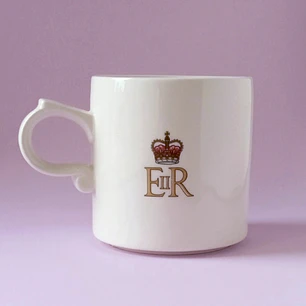 Tazón conmemorativo Jubileo de Plata Reina Isabel II • 1977