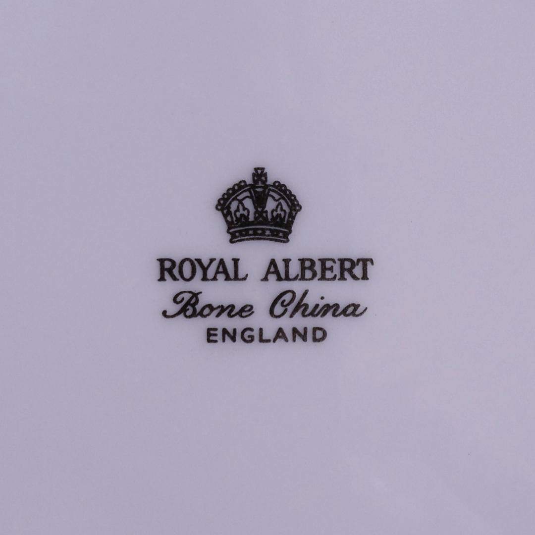 Plato decorativo de porcelana Royal Albert “Happy Anniversary” 4