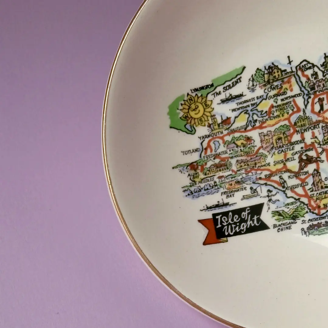 Pequeño plato vintage souvenir Isla de Wight • Inglaterra 5