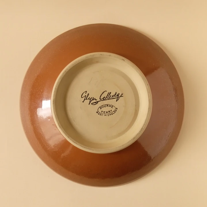 Plato hondo inglés Bourne Denby • 1960 • con detalle 2