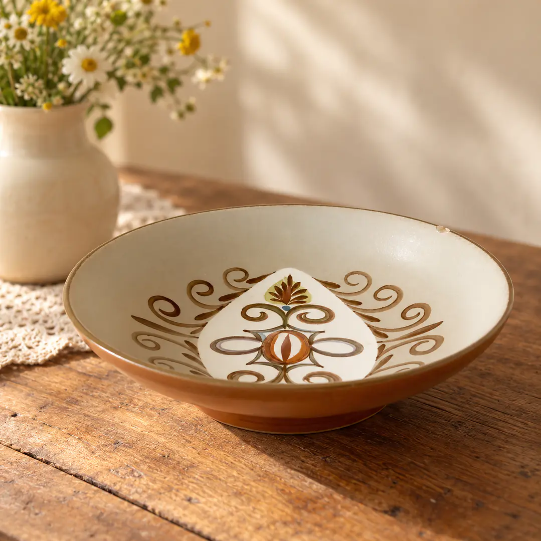 Plato hondo inglés Bourne Denby • 1960 • con detalle 7