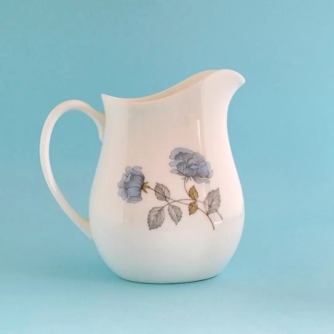 Lechero de porcelana Wedgwood 