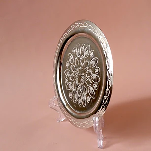 Platito auxiliar de metal grabado • 11 cm