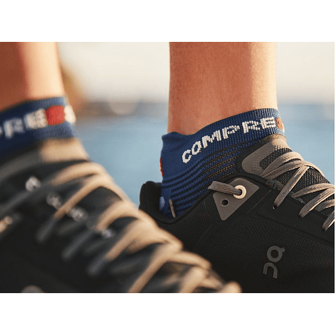 Pro Racing Socks V4.0 Run Low - Sodalite/Fluo Blue