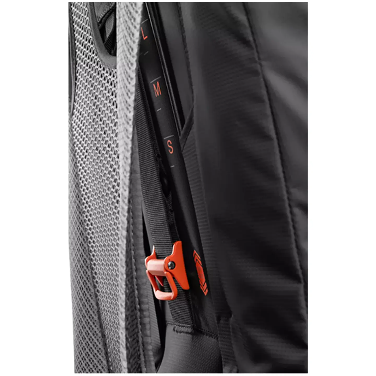 Mochila Trekking Futura Air Trek 60+10 Deuter 10