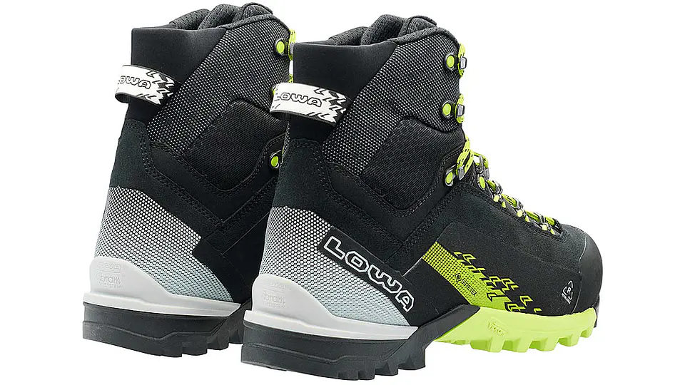 Bota de Montaña Cervino GTX Mid Black/Lime Lowa 3
