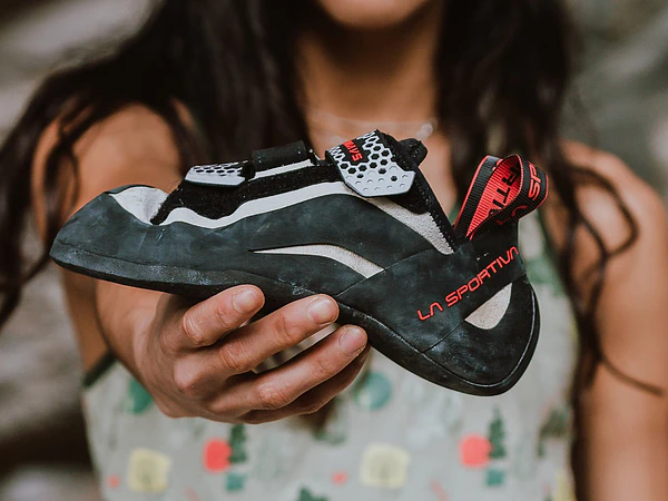 Cómo cuidar tus zapatillas de escalada y cuándo resolarlas