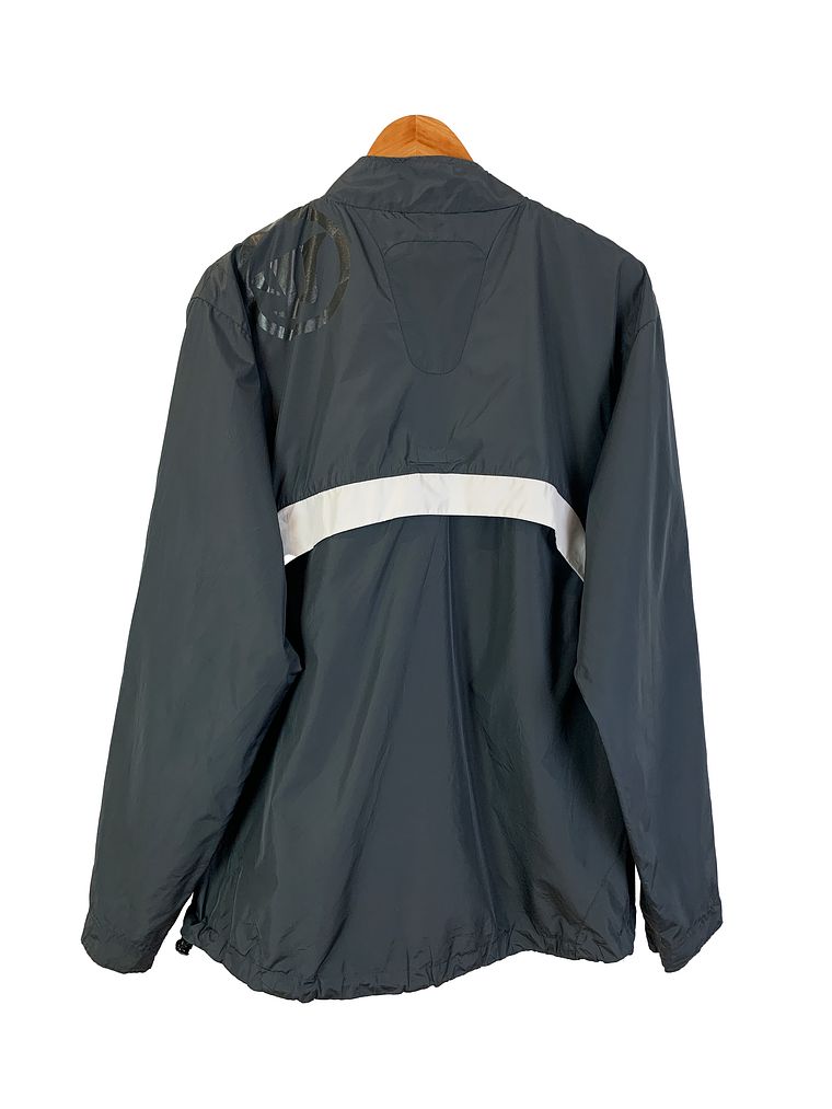 Cortaviento (L Hombre) 2