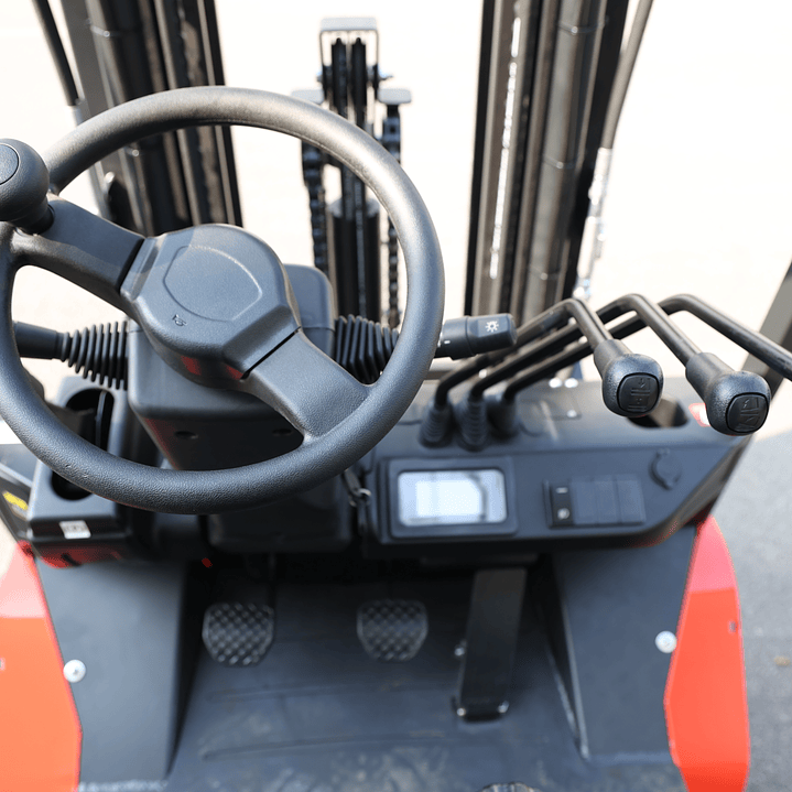 Grúa Horquilla Diesel 2.5 tons 3 mt promo 6