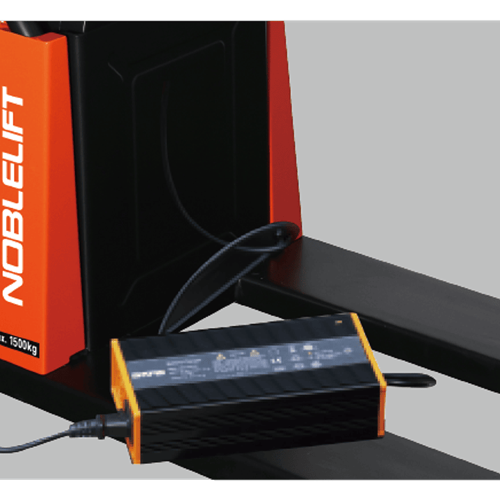 Transpaleta eléctrica 1.5 Tons 2 baterías 3