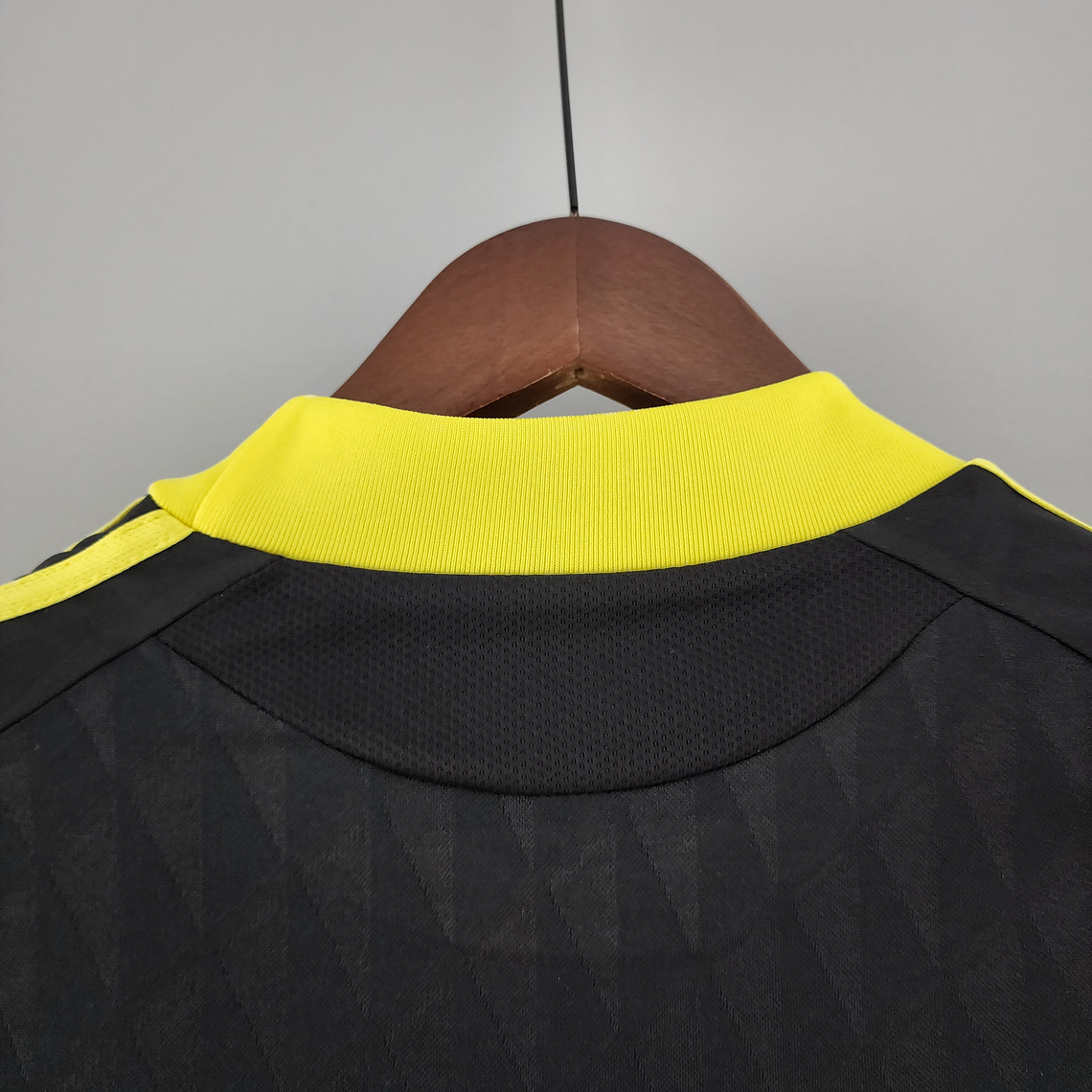 LIVERPOOL II 2010 HOMBRE (RETRO) 11