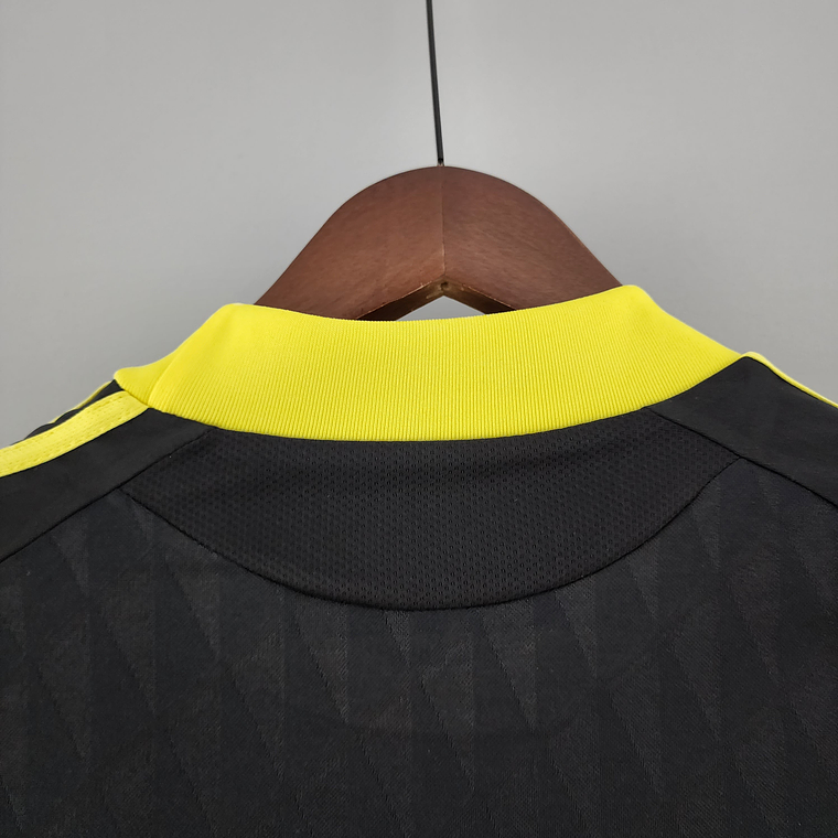 LIVERPOOL II 2010 HOMBRE (RETRO) 11