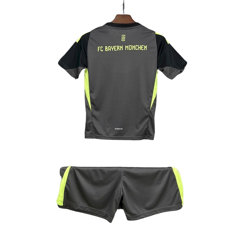 BAYERN MUNICH III PORTERO 25/26 CONJUNTO INFANTIL 2