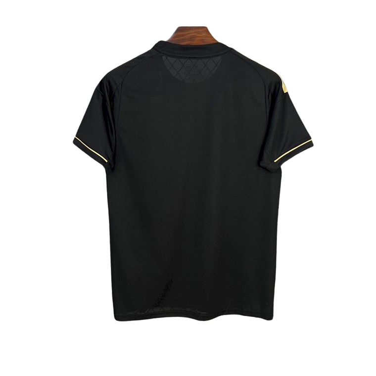 LIVERPOOL EDICIÓN ESPECIAL DORADO 25/26 HOMBRE 2