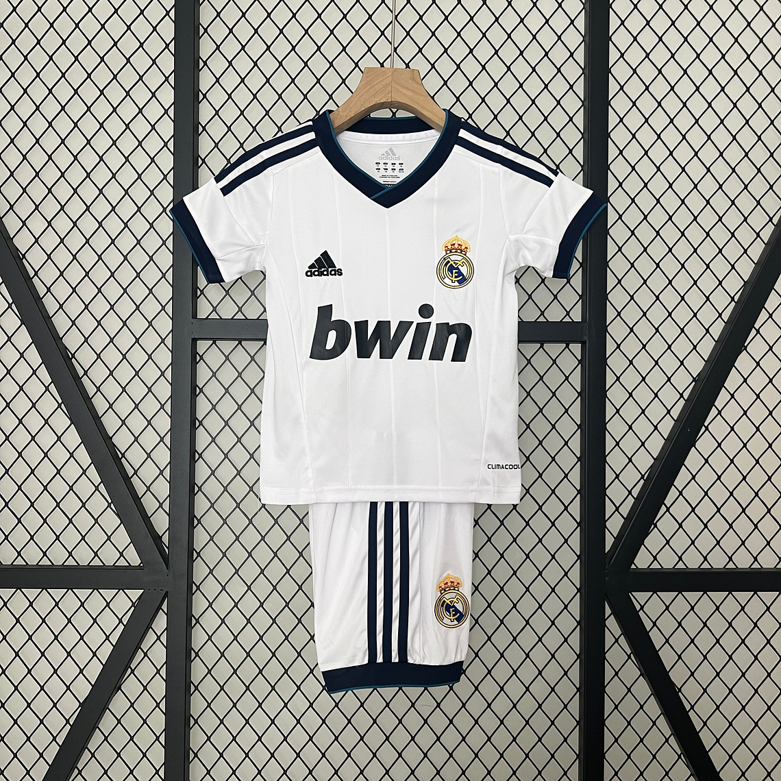 REAL MADRID I 12/13 CONJUNTO INFANTIL (RETRO) 2