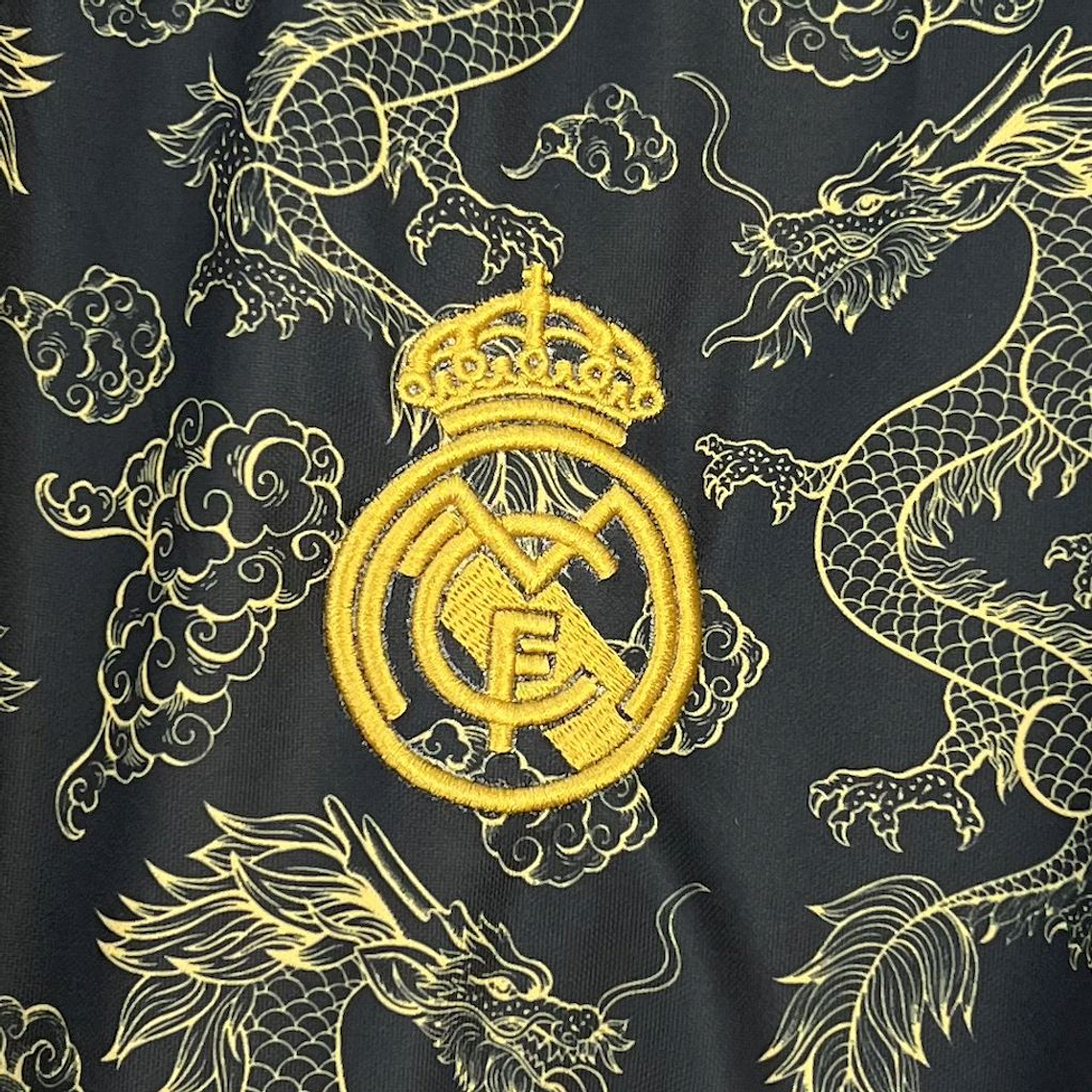 REAL MADRID EDICIÓN ESPECIAL DORADO 25/26 HOMBRE 4